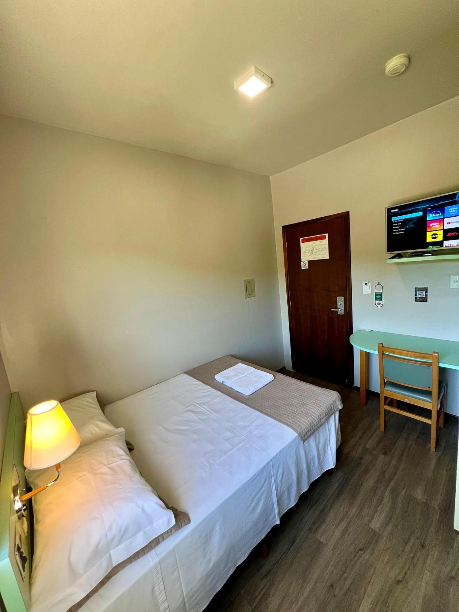 Real Nob Hotel Orleans Luaran gambar