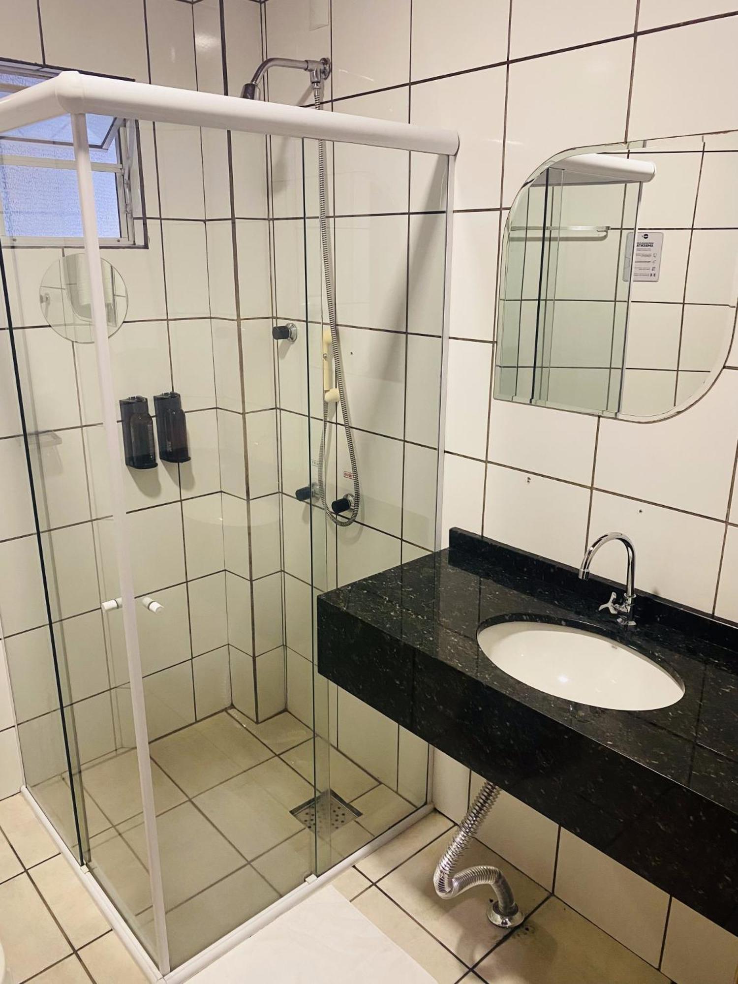 Real Nob Hotel Orleans Luaran gambar