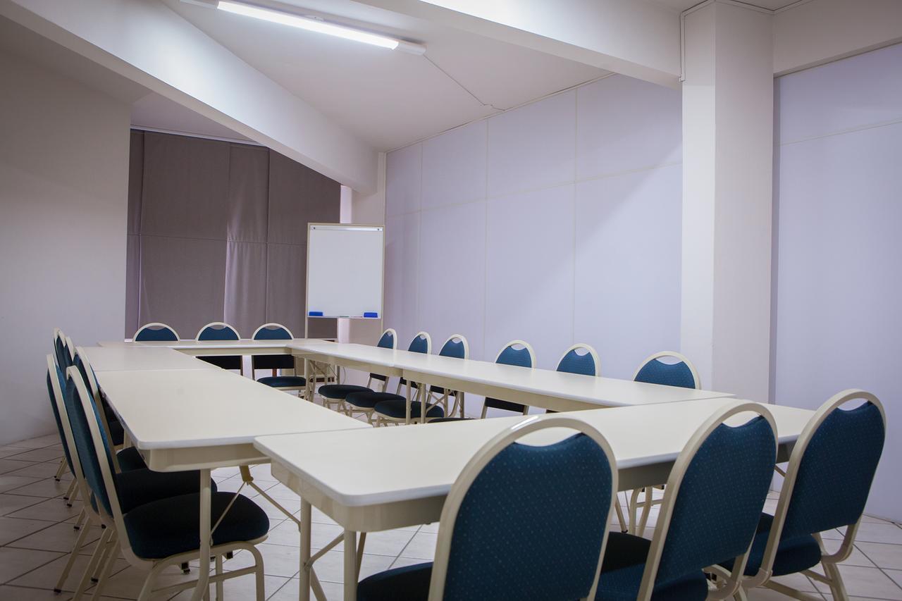 Real Nob Hotel Orleans Luaran gambar